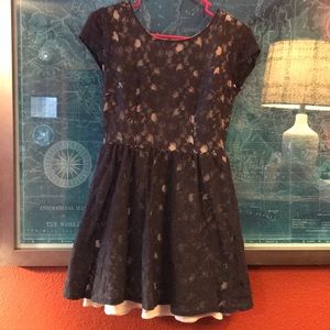 Eyeshadow gray lace dress